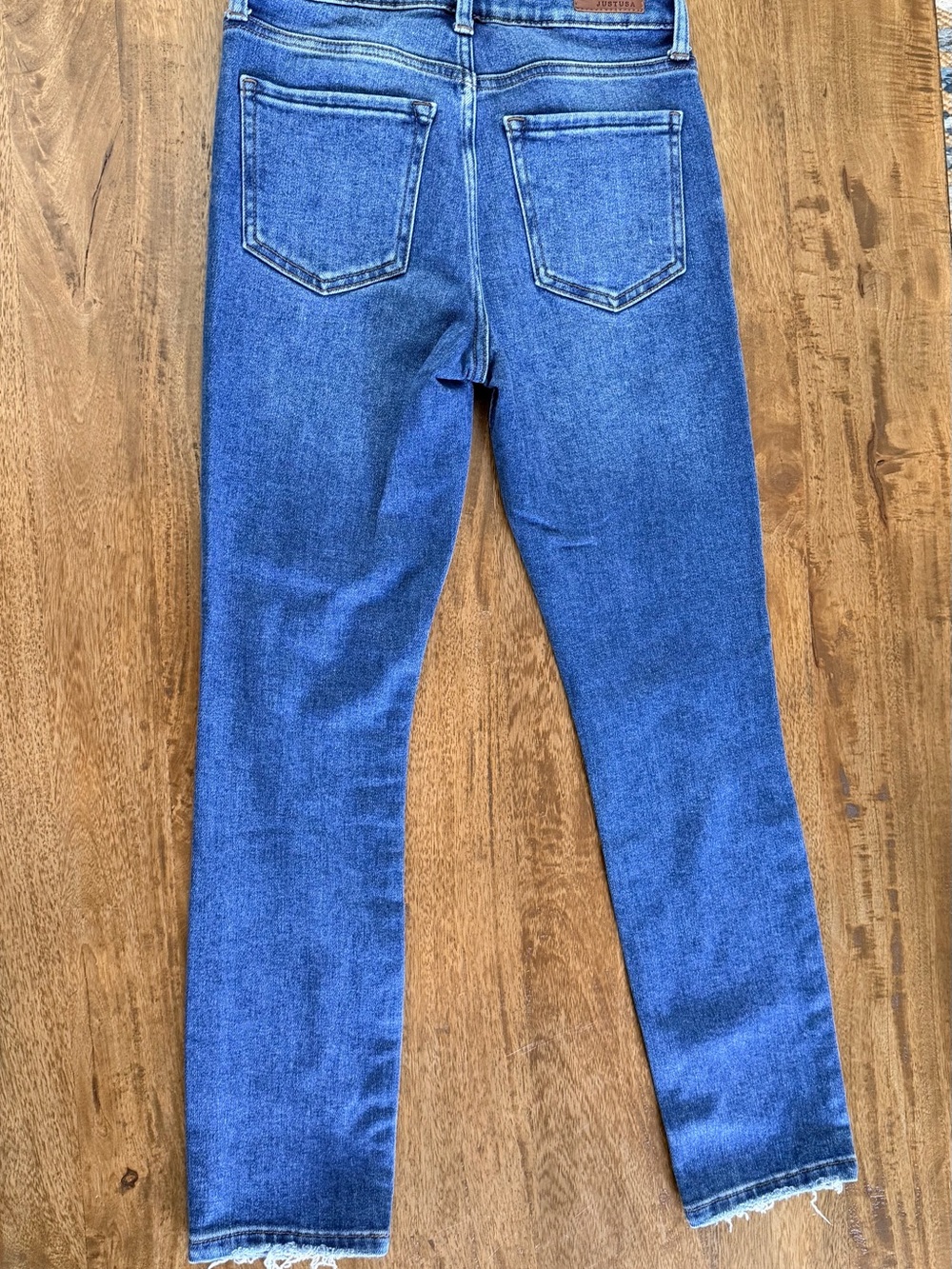Just USA Medium Blue Distressed Skinny Jeans - Picture 4 of 4